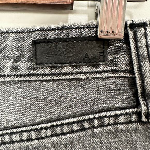 Abercrombie & Fitch Black Acid Wash Denim Mini Skirt – Size 26 - Picture 7 of 10